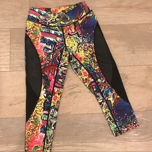 Graffiti Print Mesh Insert Workout Capris